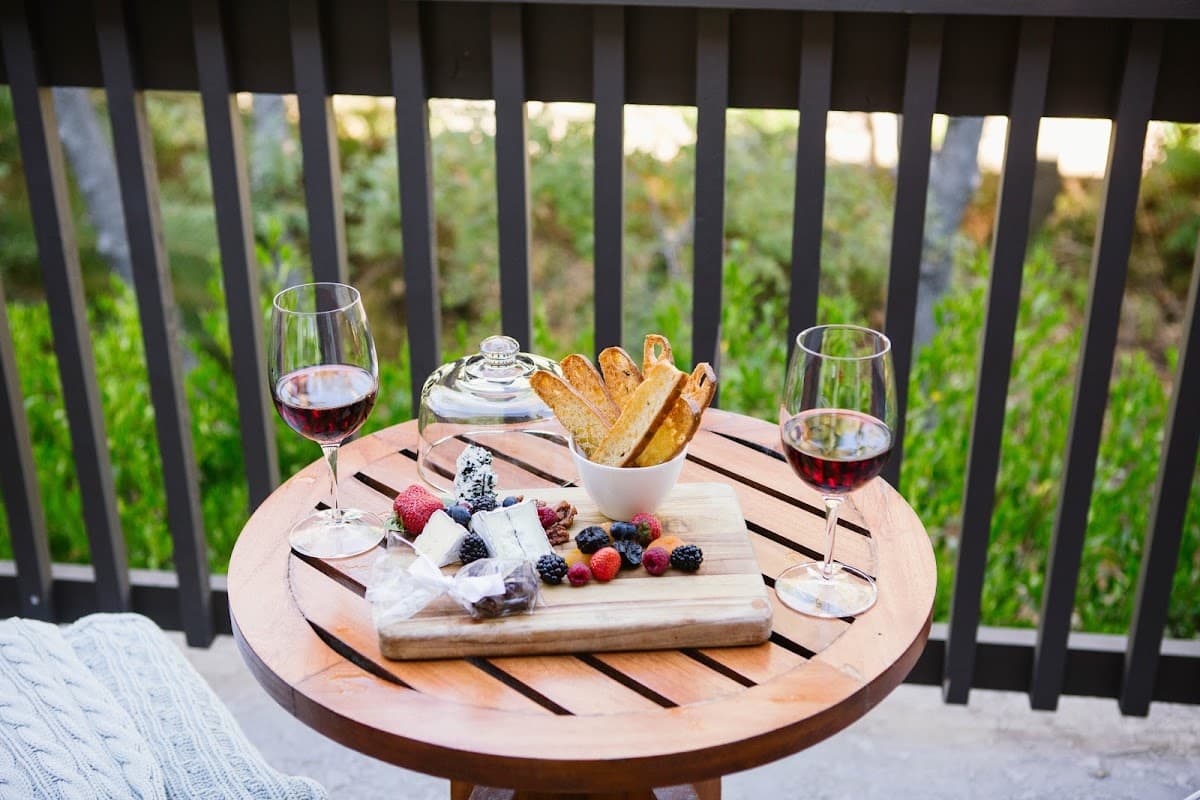 Dining at Hotel Yountville