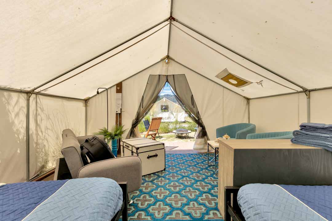 Room at Surrey Resort