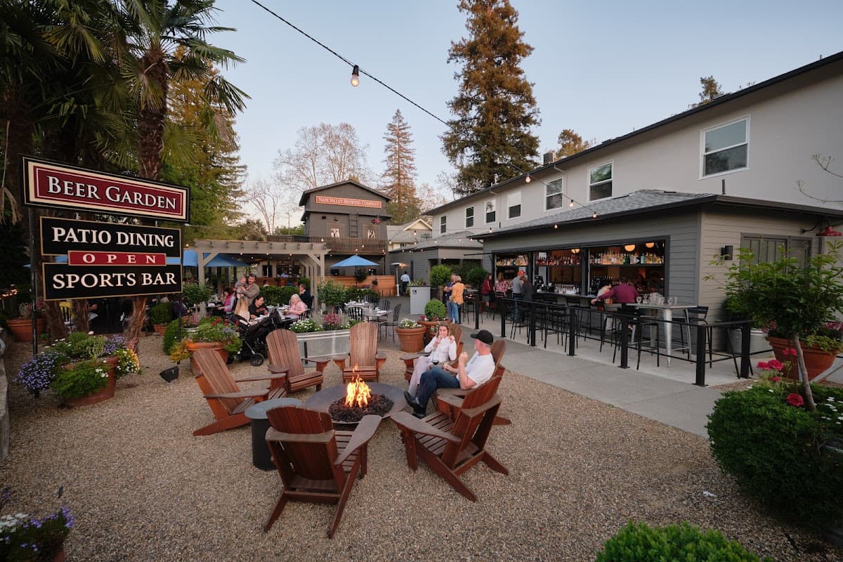 Calistoga Inn Restaurant & Brewery | Calistoga, CA setting