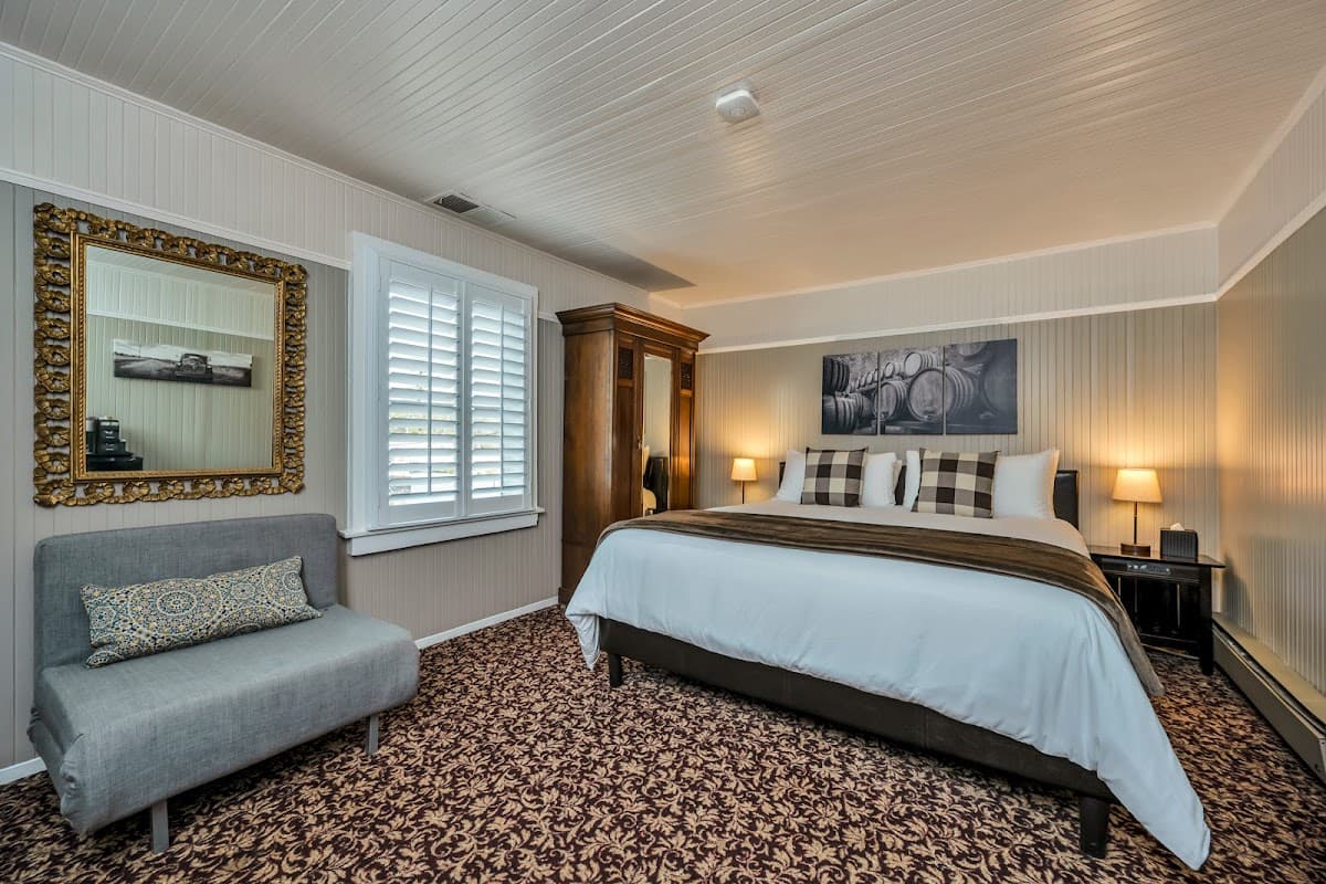 Room at Calistoga Wine Way Inn