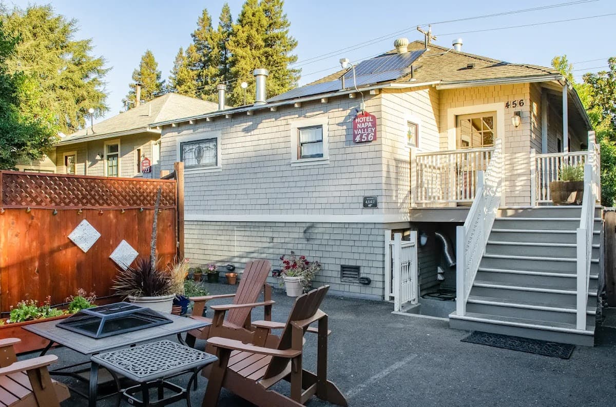 Hotel Napa Valley, an Ascend Collection Hotel setting