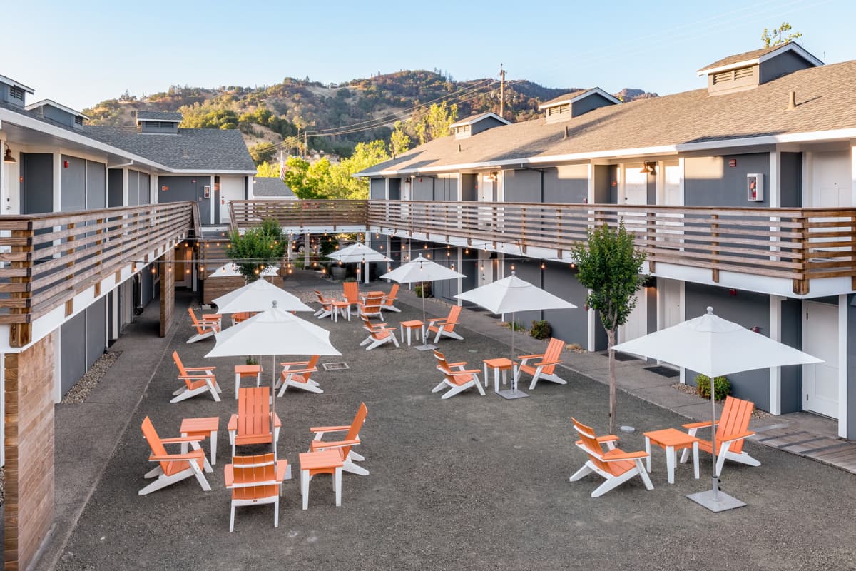 UpValley Inn & Hot Springs Napa Valley, Ascend Hotel Collection setting