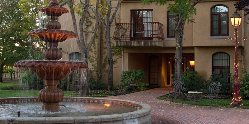 Vinarosa Resort & Spa setting