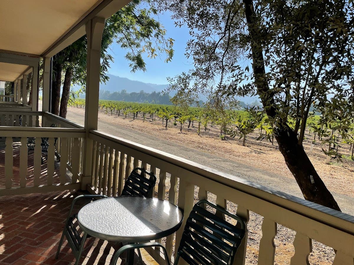 Vineyard Country Inn photo 1